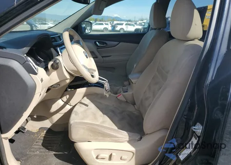 2015 Nissan Rogue S z USA, uszkodzony, nr VIN 5N1AT2MKXFC834895